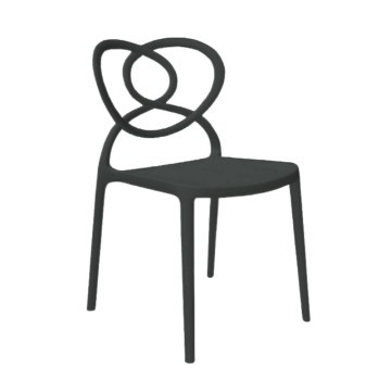 Jolie chaise en polypropylène noir avec dossier en forme de cœur