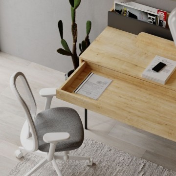 Bureau en chêne avec détails anthracite et pieds noirs Leila 110x60x101