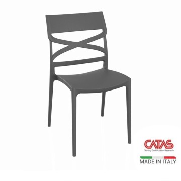 Chaise en polypropylène à dossier croisé de couleur tourterelle Flow