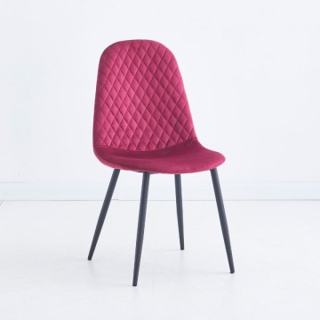 Chaise Bretta avec dossier matelassé en velours rouge